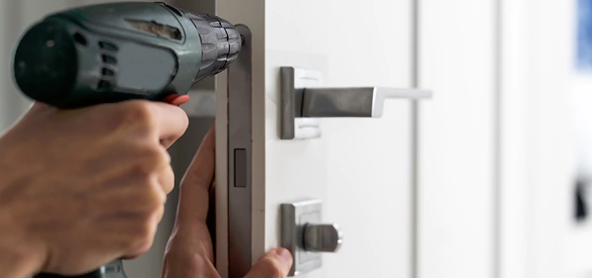 Locksmith For Lock Replacement Near Me in Gustine, CA
