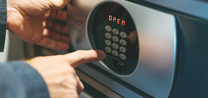 Cash Safe Openers in Gustine, California