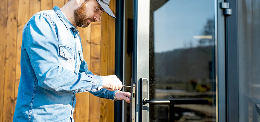 Frameless Glass Storefront Door Locks Replacement in Gustine, CA