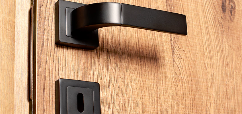 Weekend Lockout Assistance Troubleshooting in Gustine, California