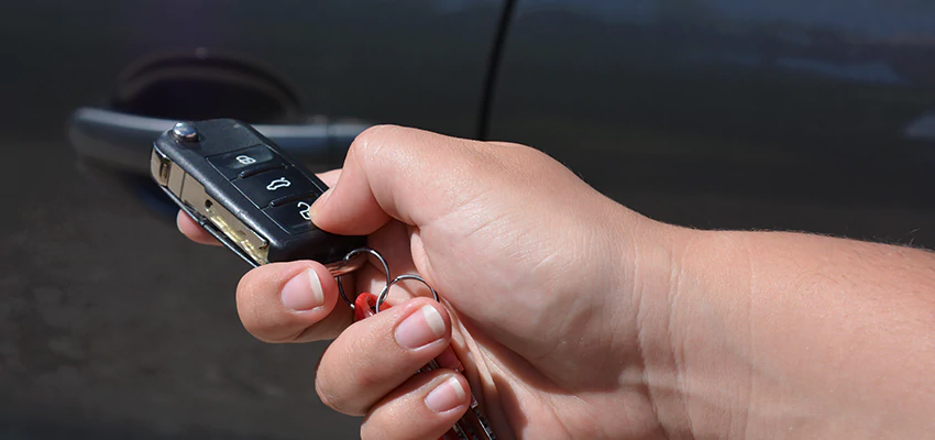 Car Door Unlocking Locksmith in Gustine, California
